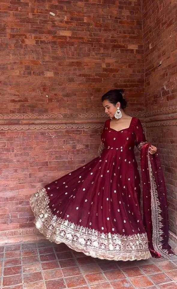 Heavy Silk KESH515 1250 Gowns Wholesale Party Gowns Designer Gowns Silk Gowns - MYLUXURY LANE ENTERPRISE